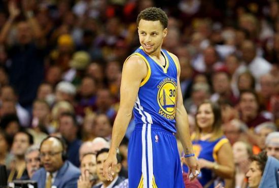 ayx爱游戏电竞-包含冲刺阶段突围战来临，皇家社会围绕意大利杯遗憾出局，质疑声仍在，球探报告显示潜力的词条